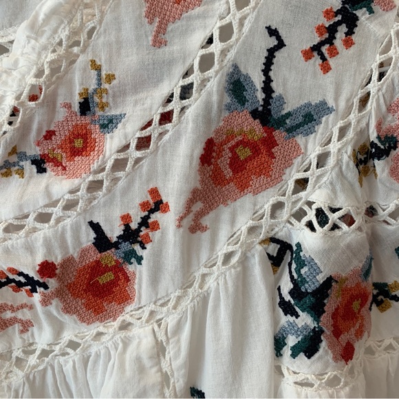 Zara White Floral Embroidered Open Smocked Puff Sleeve Boho Top - Picture 8 of 10